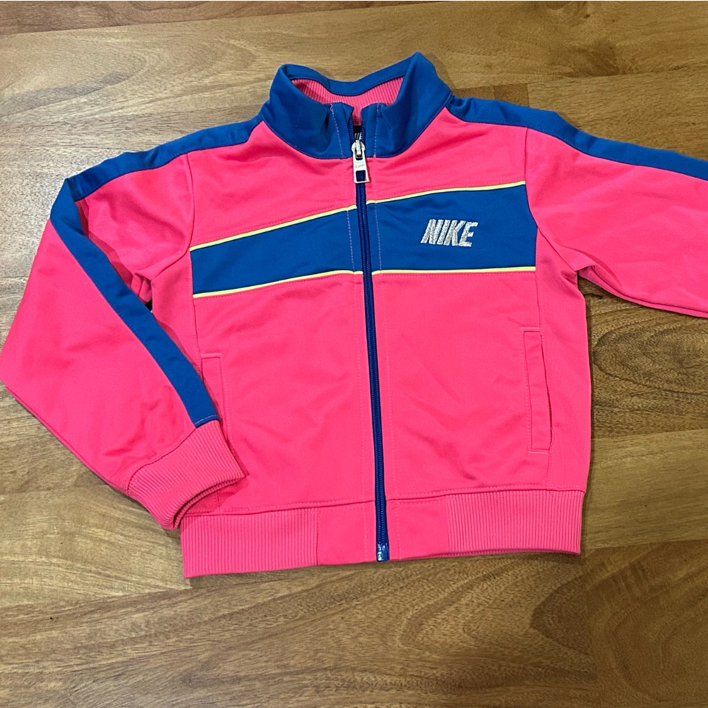 Nike Hot Pink Zip Up Jacket with Navy Logo Tag - Size 3T - Picture 1 of 6